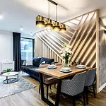 Aparthotel Prestige & 4*