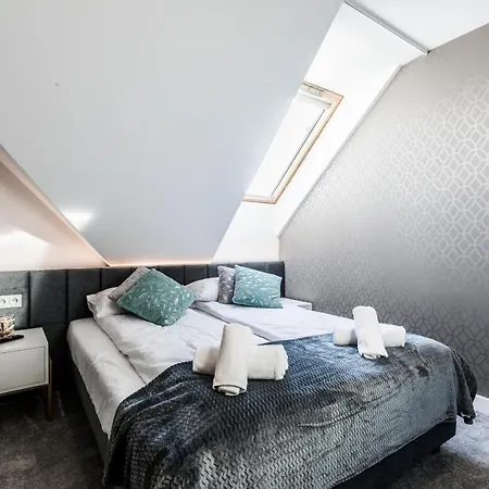 Aparthotel Prestige & *