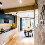 Apartahotel Prestige & 4*