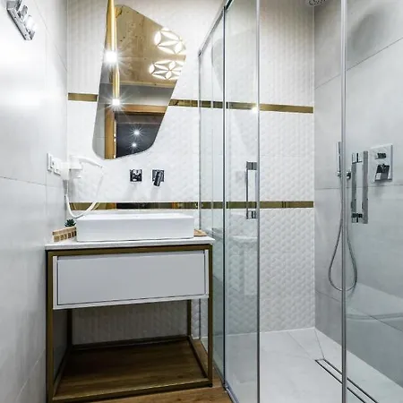 Prestige & Lejlighedshotel 4*