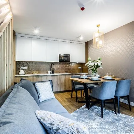 Prestige & Ξενοδοχείο με διαμερίσματα 4*