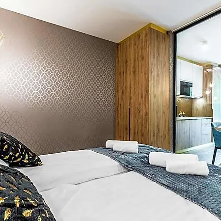 Apartahotel Prestige & 4*